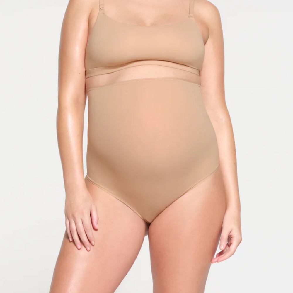 SKIMS Maternity High Waisted Brief Size L/XL!